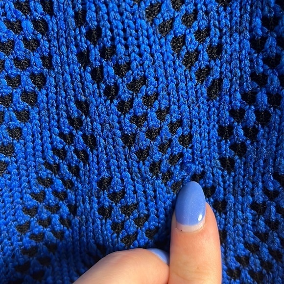 Chico’s Blue Chevron Top Size 3 (16) - Picture 7 of 13